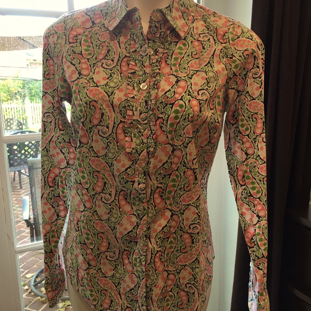 Vineyard Vines Paisley buttoned down shirt